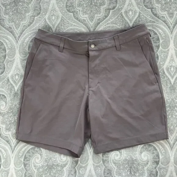 Womens Lululemon Commission Classic-Fit Short - Picture 2 of 6